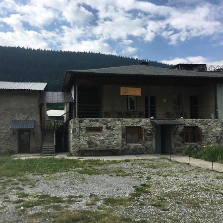 Hotel Lemi Mestia Bagian luar foto