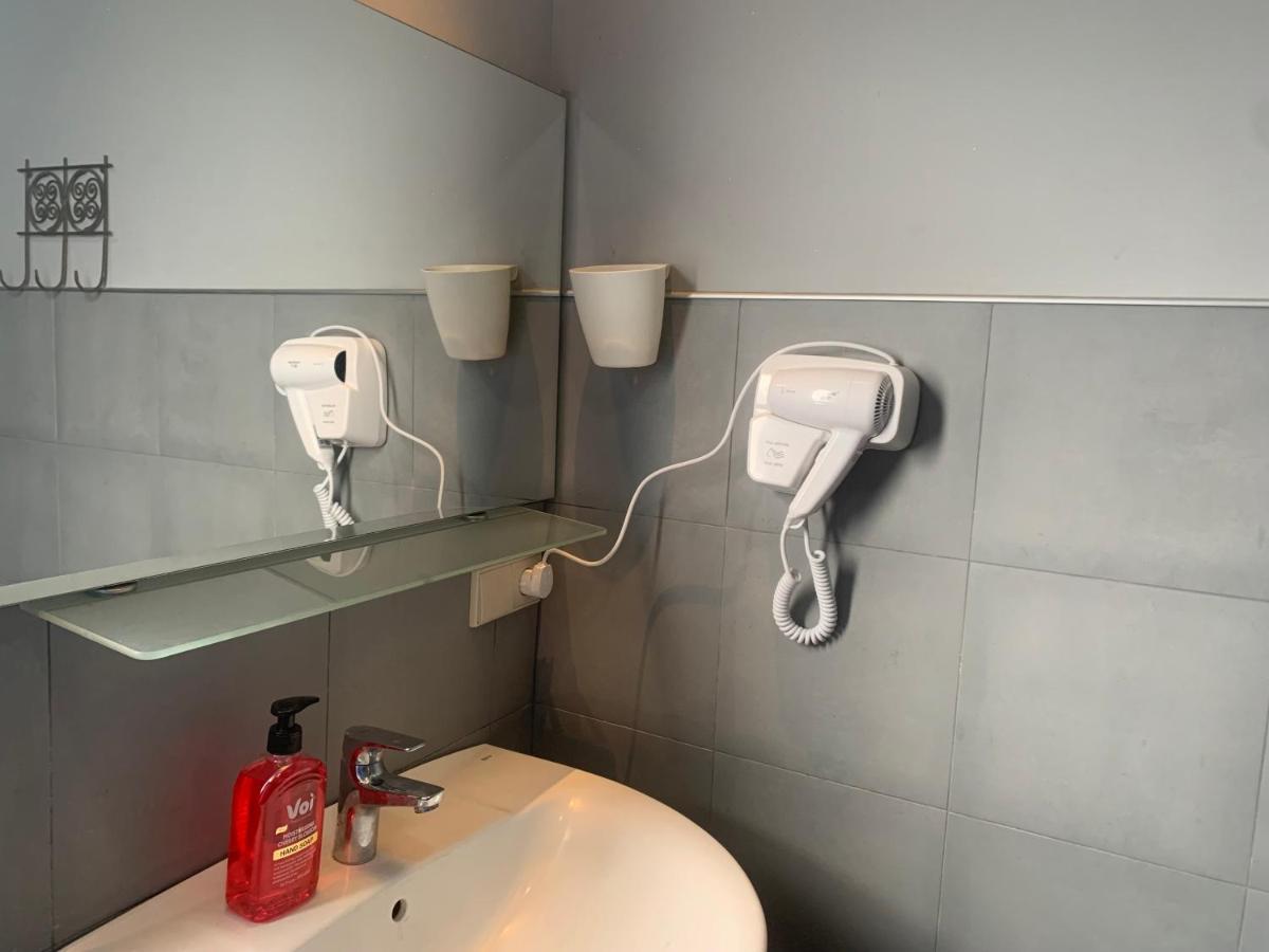 Hotel Lemi Mestia Bagian luar foto