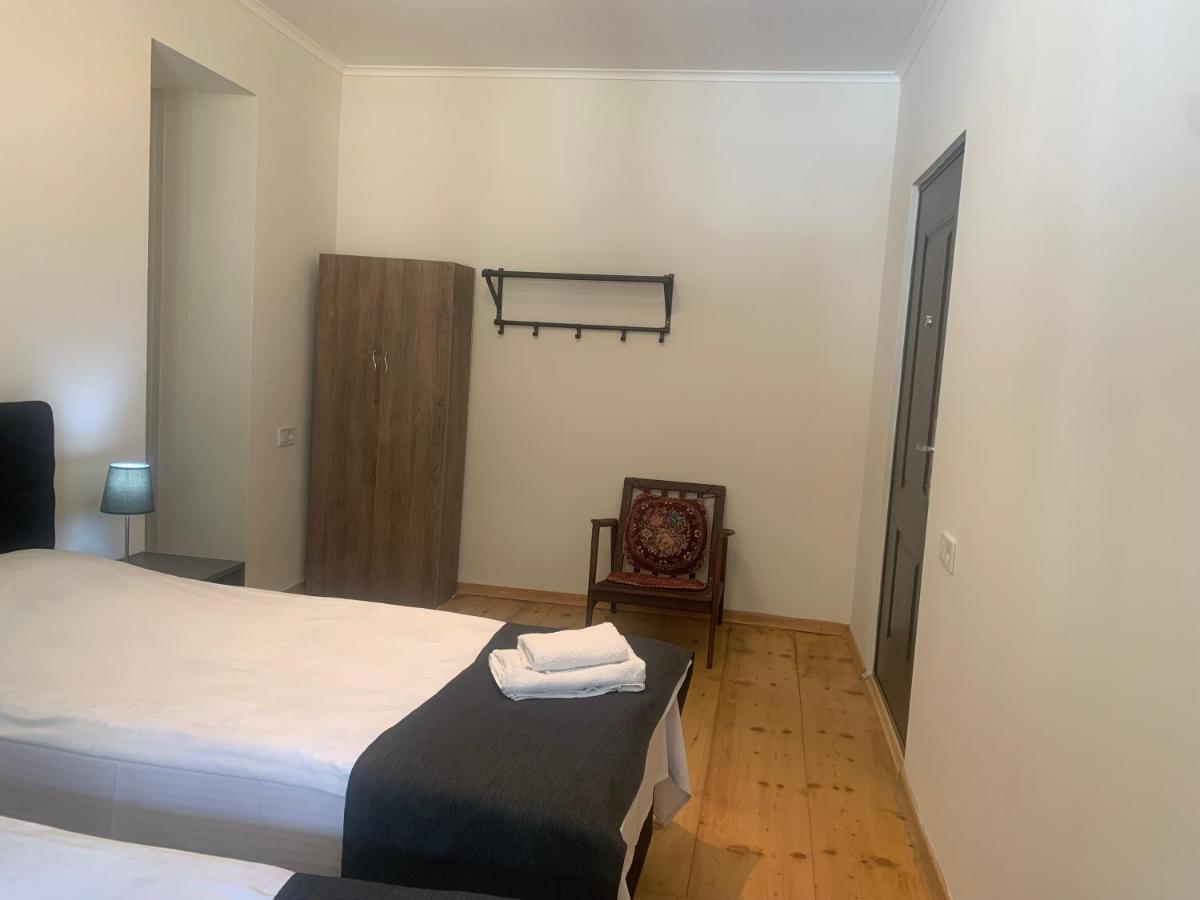 Hotel Lemi Mestia Bagian luar foto