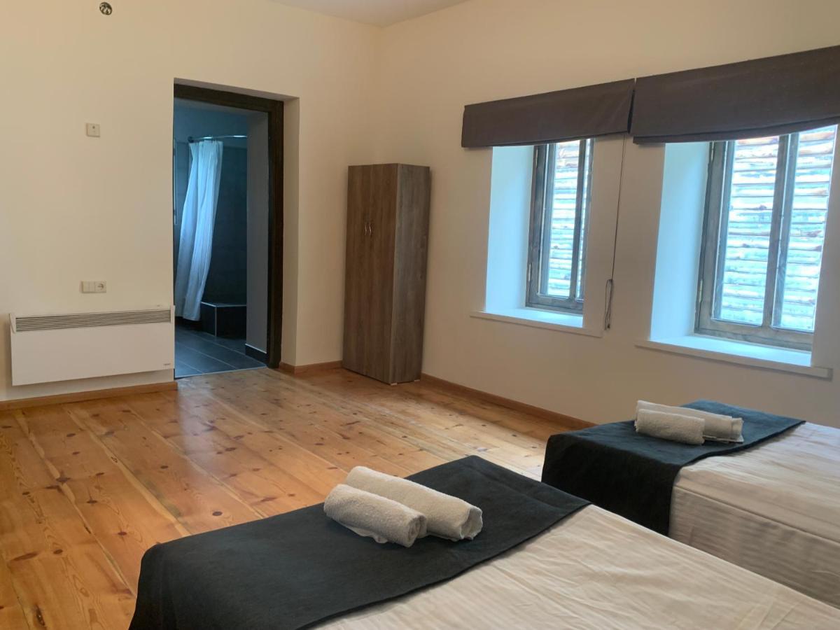Hotel Lemi Mestia Bagian luar foto