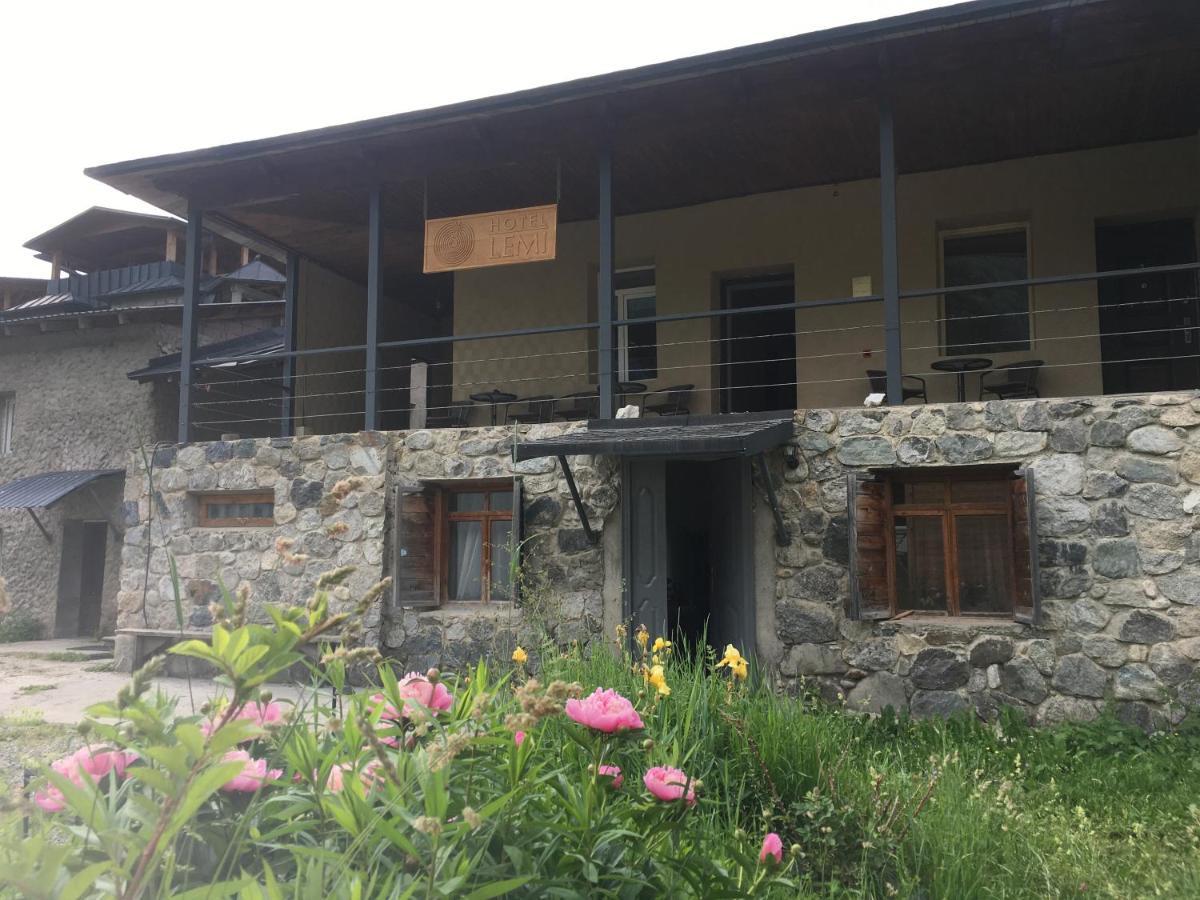 Hotel Lemi Mestia Bagian luar foto